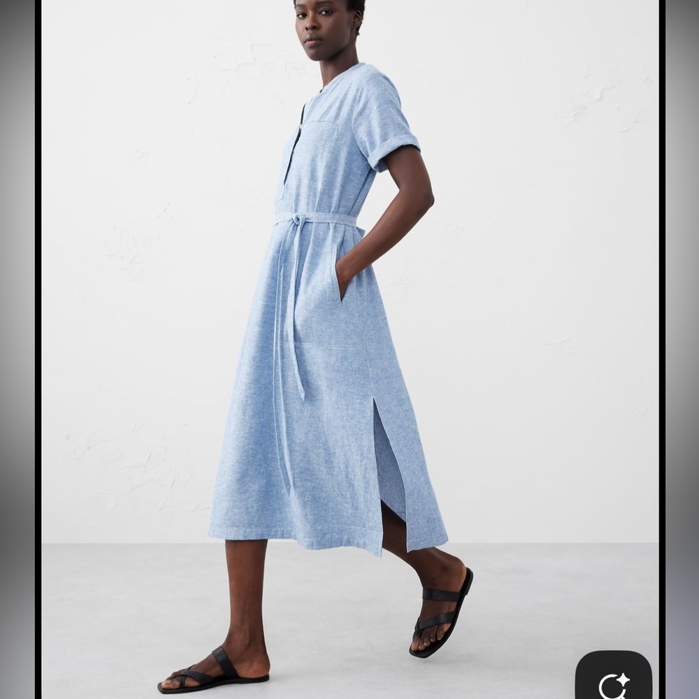 Relaxed Tie-Waist Midi Dress in Light Blue
